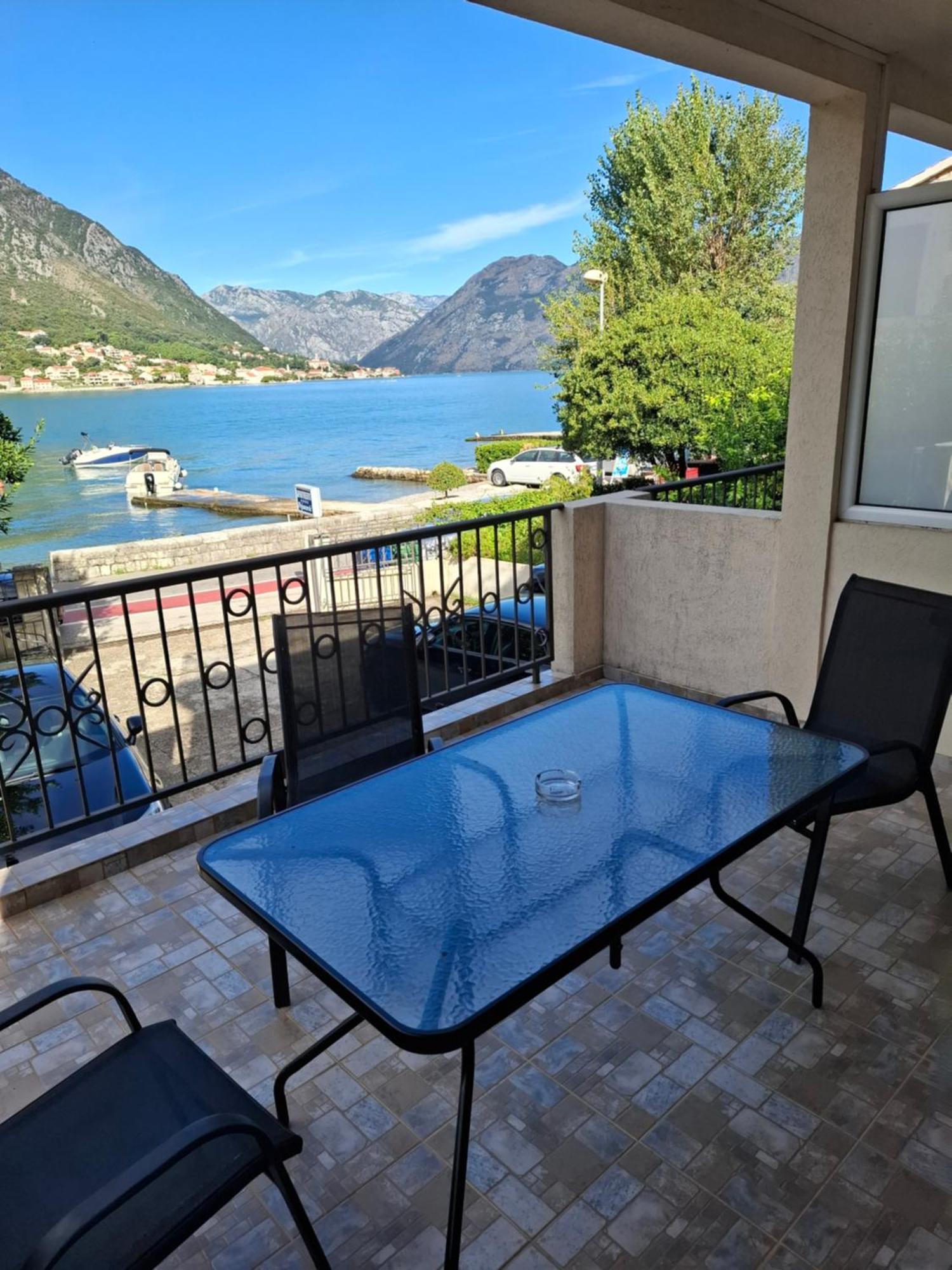 Apartments Pejanovic Котор Экстерьер фото